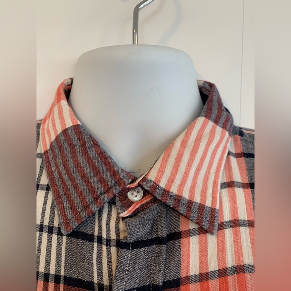 Banana republic casual shirt - Picture 2 of 3